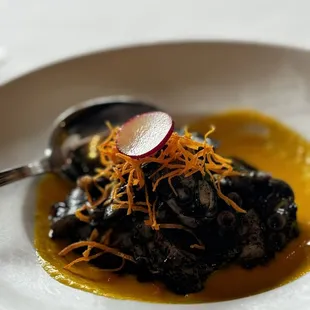Ceviche de pulpo en su tinta