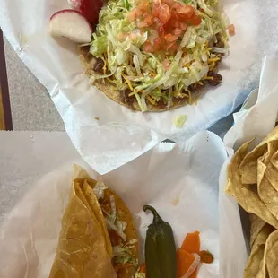 tostada original y taco al vapor