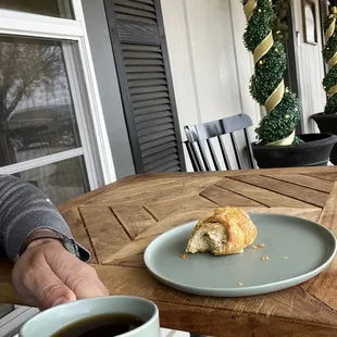 Nothing like a fresh pastry or 3, with a nice cup of Joe in the morning! Saturdays are amazing here!!