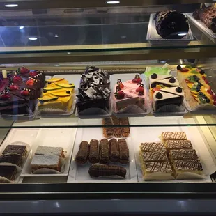 dessert, food