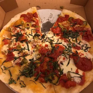 Wood Burning Thin Crust Pizza - Mare e Monte