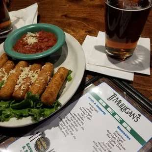 Run of the mill cheese sticks.. the sauce was kinda bangin tho