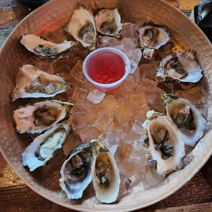 1 dozen oysters $30