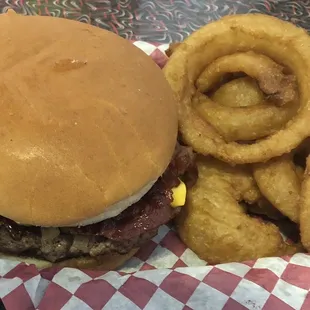 Hickory Bacon Burger