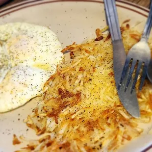 Simple eggs and crispy hash browns.