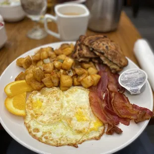 Inn-Joyable breakfast