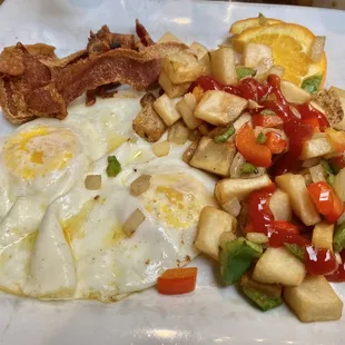 Inn-joyable breakfast.  Two eggs, bacon, potatoes and toast