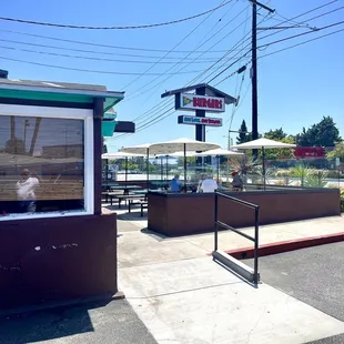 Side shot of front of the joint