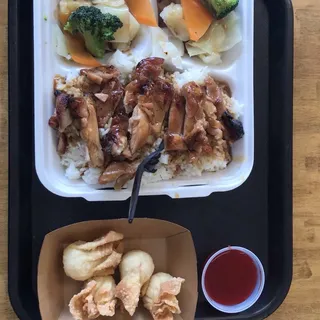 6 Cream Cheese and Crab Wontons