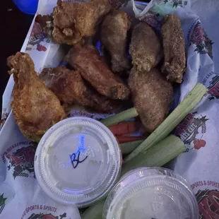 Traditional Wings (Jamaican jerk, Chupahuesa)