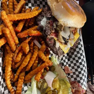 The TKO burger. Yummo!