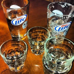 All this was only $18 !! Four shots and two drinks!!