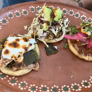 Sope Cochinita