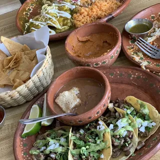 Mini Bisteck Tacos