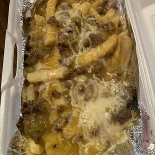 Chili Cheese Fries w/ Asada