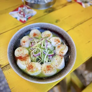 Aguachiles with scallop