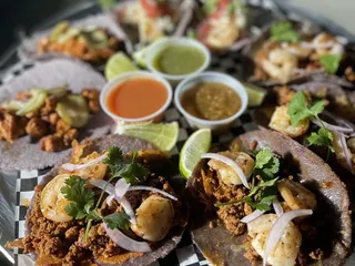 Las Grullas Mexican Grill