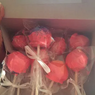 Cake pops yellow cake heaven!