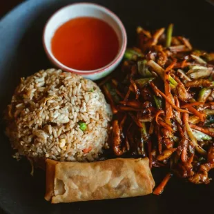 Lunch Specials 
Monday-Friday
11am-3pm