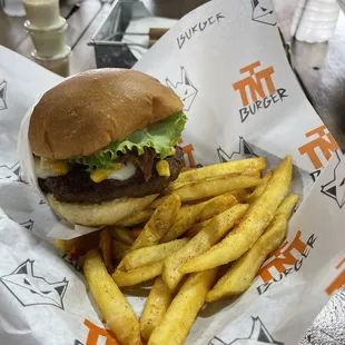 STREET BURGER