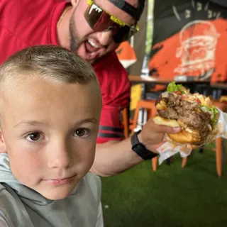 TRIPLE X BURGER