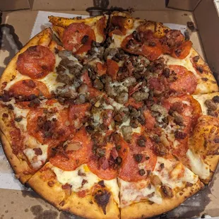 Carnivore pizza (16)