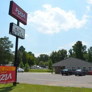 a sign for a pizza place