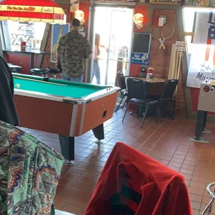 Pool table