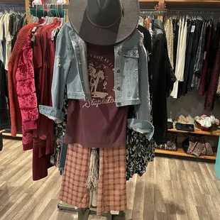 Toad Road: Eclectic Men and Womens clothing and accessories boutique.  6807 Fourth St, Los Ranchos De Albuquerque, NM 87107