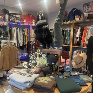 Toad Road: Eclectic men and womens boutique Los Ranchos De Albuquerque, NM. 5 stars!!!