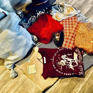 Toad Road: Eclectic Men and Womens clothing and accessories boutique.  6807 Fourth St, Los Ranchos De Albuquerque, NM 87107