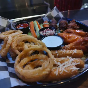 Sample plate everything delicious