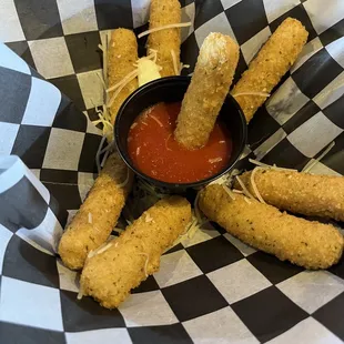 Mozzarella sticks and fried jalapeños!