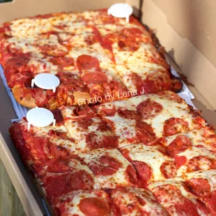 Detroit Style Deep Dish Pizza with Pepperoni ($27.49)