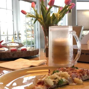 Gotta love a little pizza and beer.