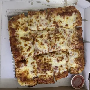 Michigan Cheese Pizza