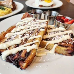 Cinnamon roll french toast