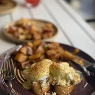 Crab Benedict