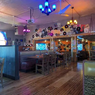 Atmosphere? Island Time ! Of course!!