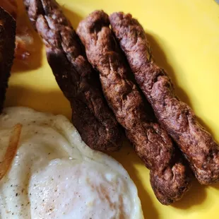 This sausage looks like old dog poo. Get your act together chef. This place is going downhill. Used to be my favorite.