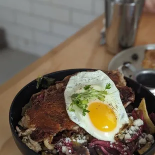 Thai chilaquiles. Loved the crispy pork on top with the creamy egg. Picked onions balanced out the richness. And the chips were crispy!