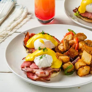 Classic Benedict-hickory smoked shoulder bacon, poached eggs topped with hollandaise sauce.