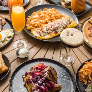 Brunch Daily + A Full Bar
