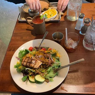 Toast House Salad with Salmon