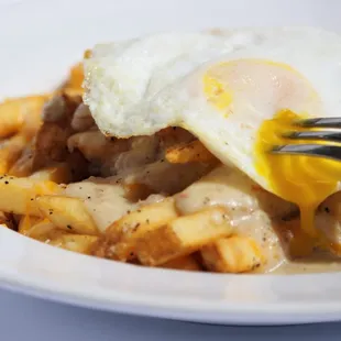 Breakfast Poutine