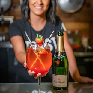 Lifesize Mimosa