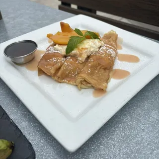 CREPES - PEACH PLEASE