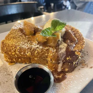 FRENCH TOAST - APPLE PIE