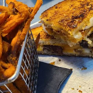 SMOKED, TOASTED & GRILLED CHEESE
