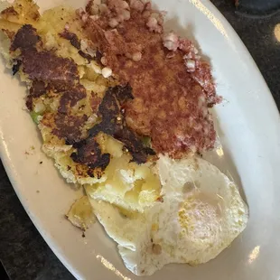 2 Eggs with Corned Beef Hash Breakfast